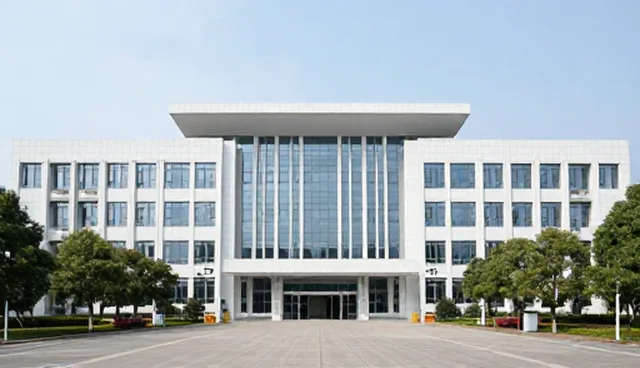 设备租赁在地区发展中的常见问题与应对策略